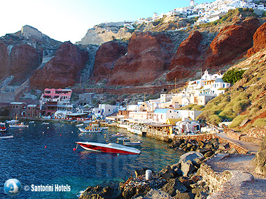 Santorini Amoudi Beach