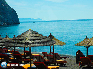 Santorini Perissa Beach