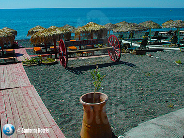 Santorini Perissa Beach