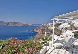 Canaves Suites