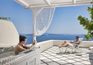 Canaves Suites