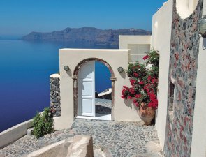 Canaves Suites