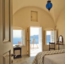 Canaves Suites