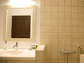 Aenaon Hotel Santorini Kallisti Villa Shower