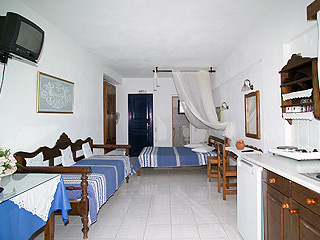 Agnadi Villa Foinikia Santorini Hotel Room