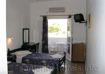 Anemonoes Hotel Guestroom