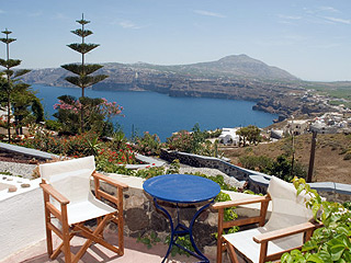 Apanemo Hotel Balcony