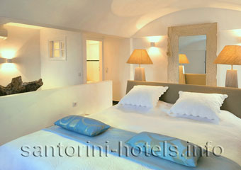 Aqua Suites Honeymoon Outdoor Jacuzzi