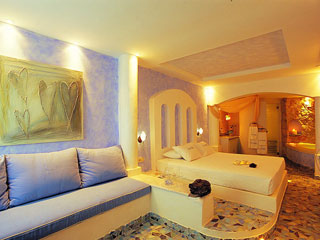 Astarte Honeymoon Suites Santorini