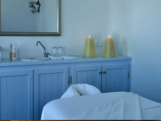 Astra Apartements Santorini Bathroom