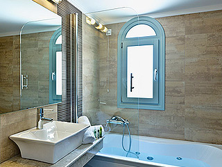 Astro Palace Hotel Guestroom Bathroom