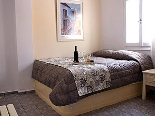 Blue Dolphins Apartment Bedroom