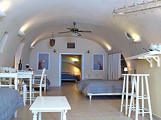 Blue Dolphins Hotel Canava Cave House