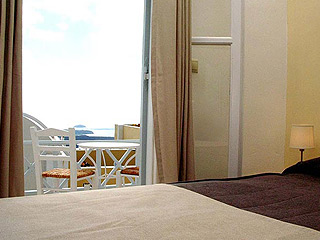 Blue Dolphins Large Apartment
