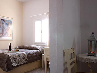 Blue Dolphins Santorini Apartment Bedroom