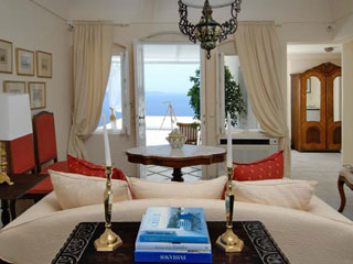 Canaves Oia Honeymoon Suite