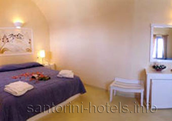 Cliffside Suites In Santorini