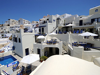Efterpi Viilas In Santorini