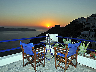 Efterpi Viilas Santorini View To The Sunset