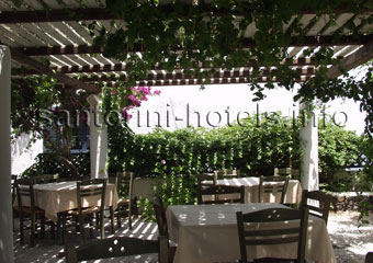 Finikia Hotel Oia Santorini