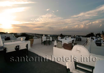 Finikia Hotel Oia Terrace
