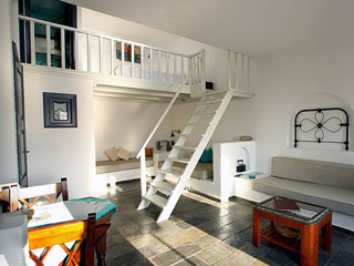 Homeric Poems Hotel Indoor
