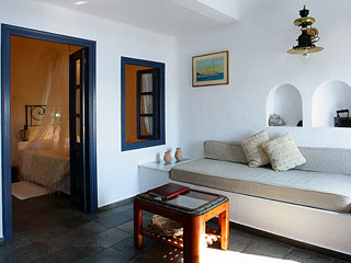 Homeric Poems Hotel Sitting Room