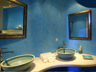 Ikastikies Suites Santorini Roza Bathroom