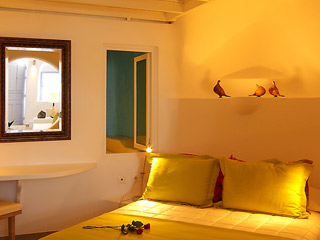 Ikastikies Suites Santorini Roza Bedroom