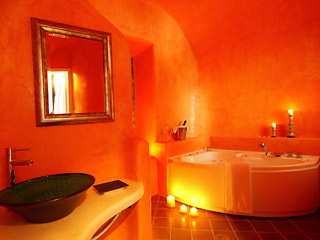 Ikastikies Suites Santorini Spilia Bathroom