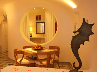 Ikastikies Suites Santorini Spilia Living Room