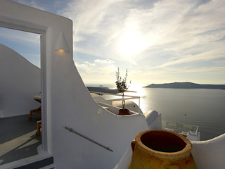 Ikastikies Suites Santorini Spilia View