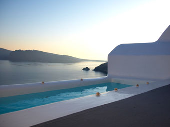 Kirini Hotel Pool
