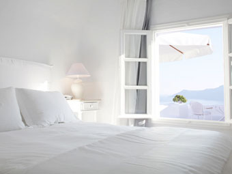 Kirini Hotel Santorini Bedroom