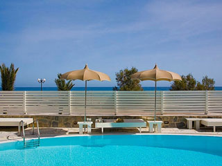 La Meduse Hotel In Santorini Pool