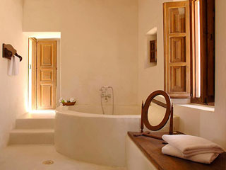 Mansion Kyani Villa Bathroom Interior