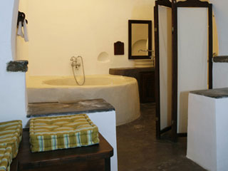 Mansion Kyani Villa Bathroom