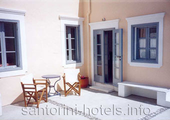 Neoklassiko Koukouli Hotel Fira Santorini