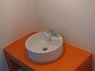 Nissia Apartments Bathroom