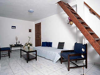 Nissia Apartments Living Room