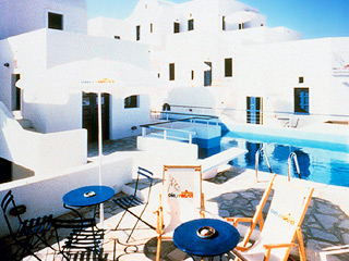Oias Sunset Apartments Pool Area