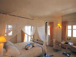 Orizontes Hotel Honeymoon Suite