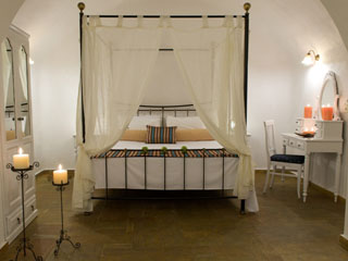 Pegasus Suites Imerovigli Room