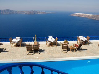 Regina Mare Villas Pool Area