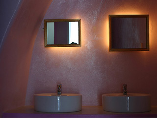 Remezzo Senior Suite Bathroom