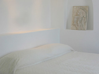 Remmezzo Studio Bedroom Santorini