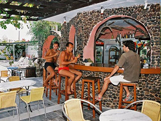 Rivari Hotel Pool Bar