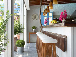Sigalas Hotel Pool Bar