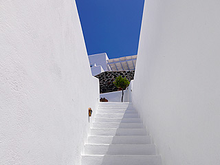 Tholos Resort Santorini Imerovigli