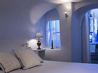 Alexander Hotel Oia Santorini Bedroom